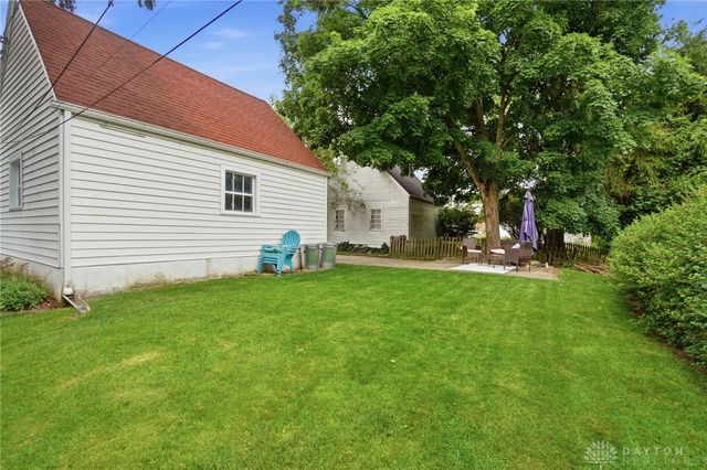 335 East Drive, Oakwood, OH 45419
