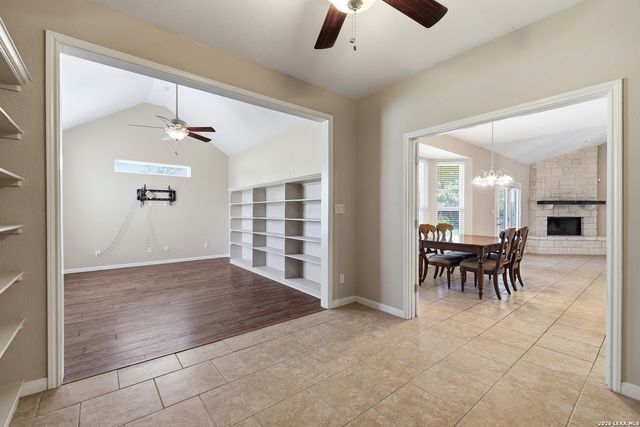 232 EDGEWOOD CIR, Bandera, TX 78003