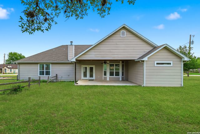 232 EDGEWOOD CIR, Bandera, TX 78003