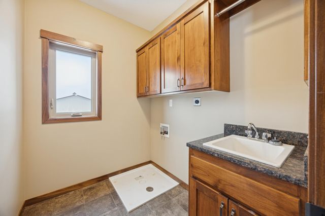 21532 Butternut Street NW, Oak Grove, MN 55011