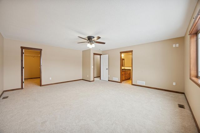 21532 Butternut Street NW, Oak Grove, MN 55011