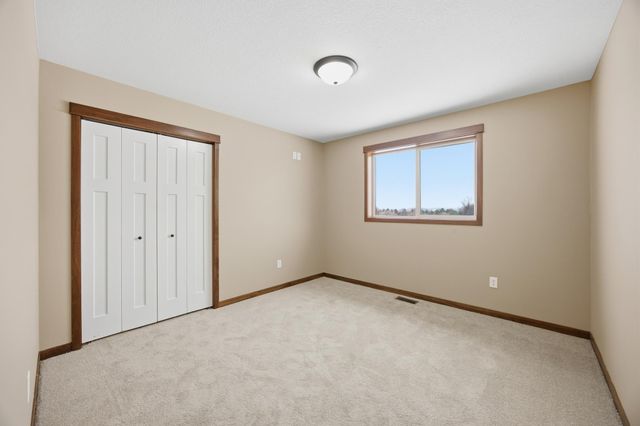 21532 Butternut Street NW, Oak Grove, MN 55011