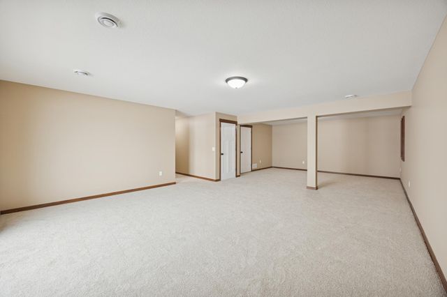 21532 Butternut Street NW, Oak Grove, MN 55011