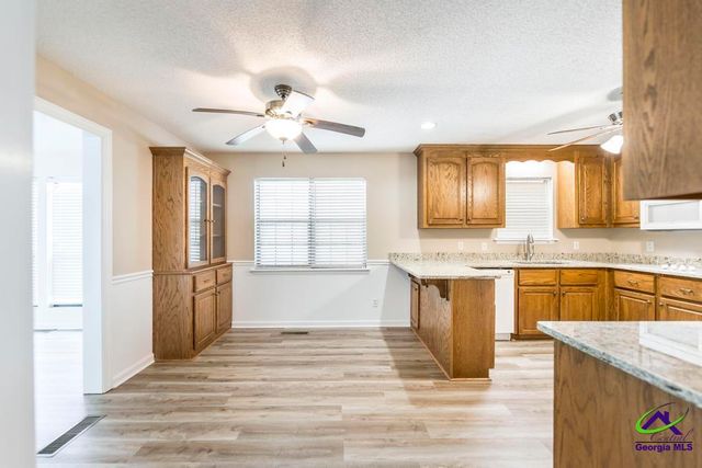 2687 S Hwy 41 Highway, Perry, GA 31069