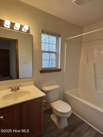 101 May Court, Jacksonville, NC 28540