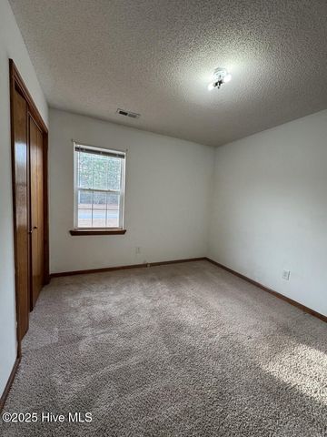 101 May Court, Jacksonville, NC 28540