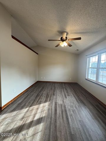 101 May Court, Jacksonville, NC 28540