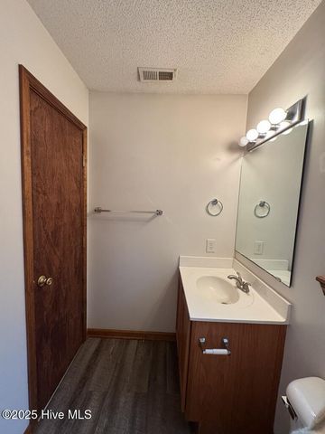 101 May Court, Jacksonville, NC 28540