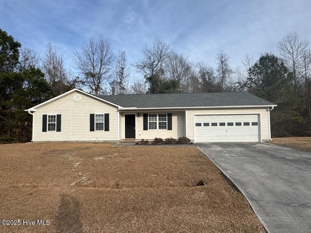 101 May Court, Jacksonville, NC 28540