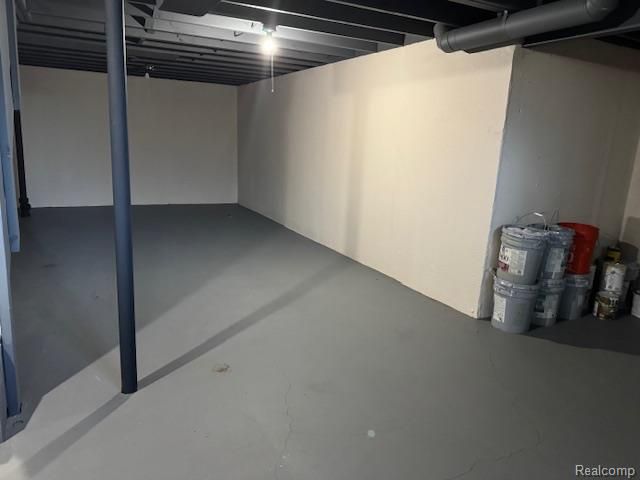 4205 Hardwoods Drive, West Bloomfield Charter Township, MI 48323