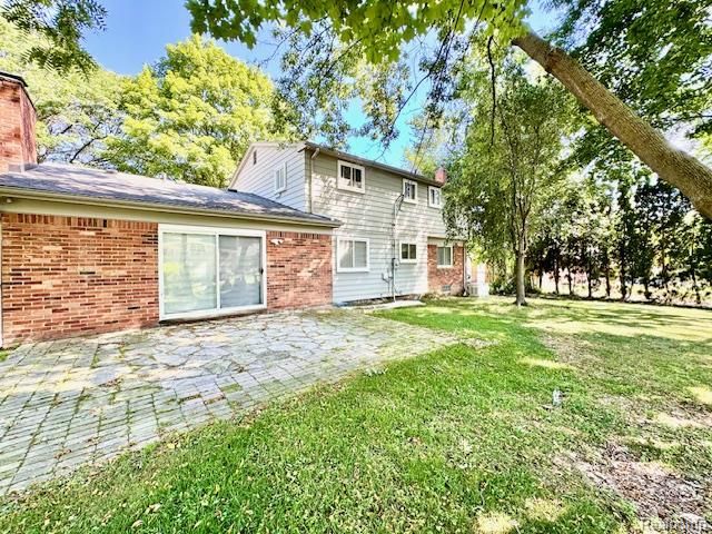 4205 Hardwoods Drive, West Bloomfield Charter Township, MI 48323