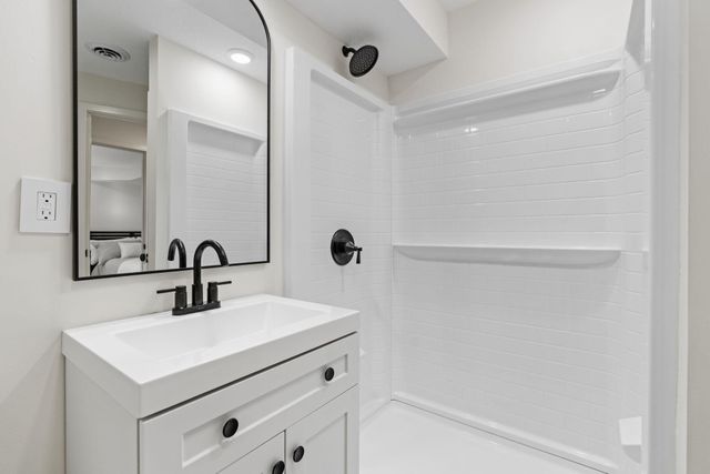 2602 Oakland Avenue, Minneapolis, MN 55407