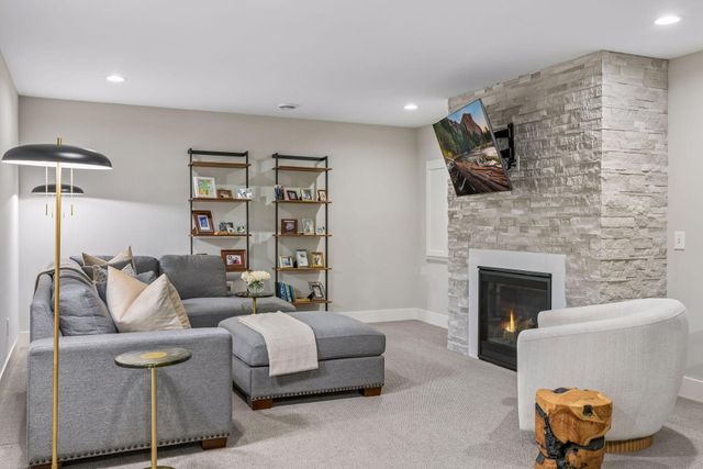 4321 Abbott Avenue S, Minneapolis, MN 55410