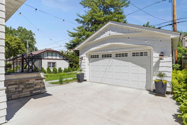 4321 Abbott Avenue S, Minneapolis, MN 55410