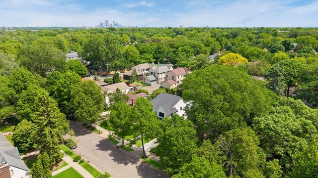 4321 Abbott Avenue S, Minneapolis, MN 55410
