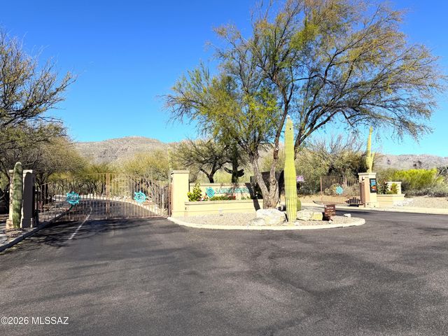 5083 N Pinnacle Cove Drive, Tucson, AZ 85749