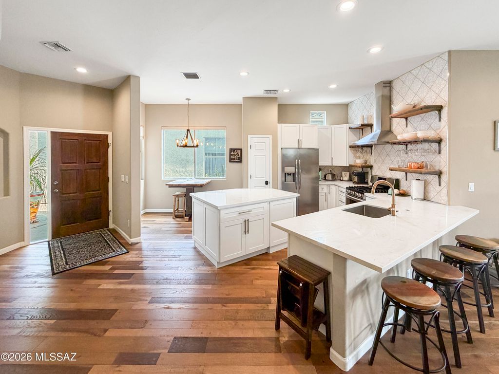 5083 N Pinnacle Cove Drive, Tucson, AZ 85749