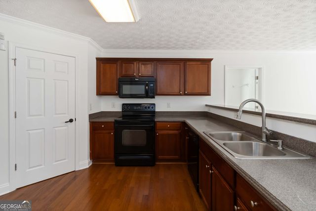 10224 HEMLOCK Way, Jonesboro, GA 30238