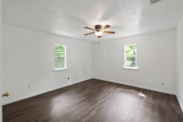 14224 Daniel Boone Lane, Log Cabin, TX 75148