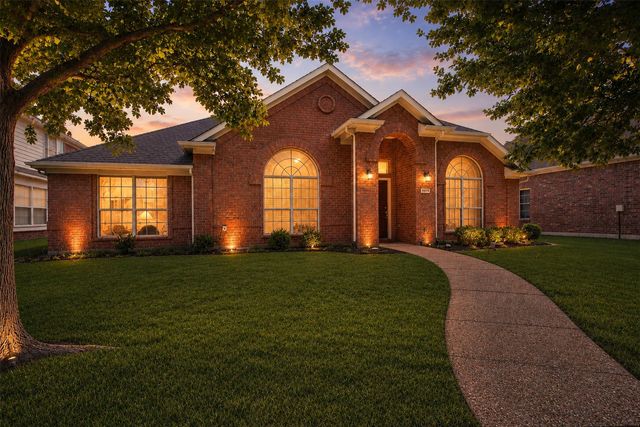 9879 Red Cedar Drive, Frisco, TX 75035