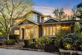 8245 NE 8th Street, Medina, WA 98039