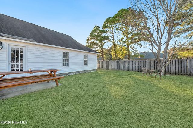 5606 Wellfleet Court, Wilmington, NC 28412