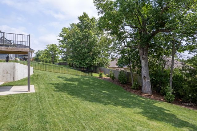1806 STILLPOINT CT, Columbia, MO 65203