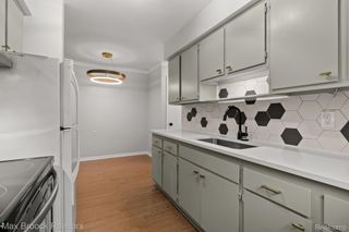 15249 E 9 MILE Road, Eastpointe, MI 48021