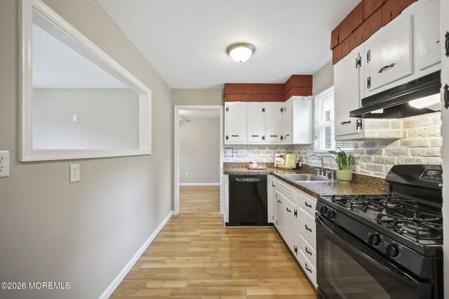 13 Maple Lane, Howell, NJ 07731