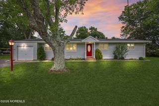 13 Maple Lane, Howell, NJ 07731