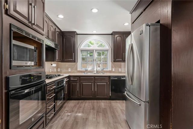 16615 Calahan Street, North Hills, CA 91343