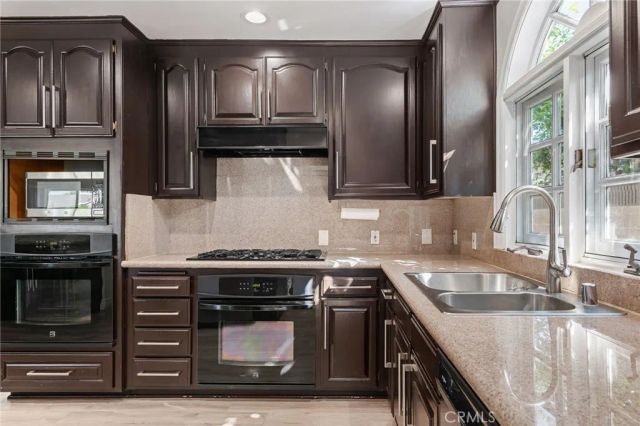 16615 Calahan Street, North Hills, CA 91343