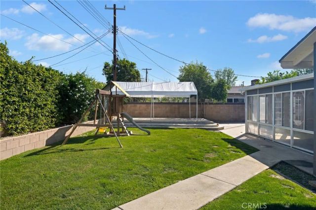 16615 Calahan Street, North Hills, CA 91343