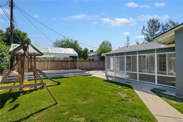 16615 Calahan Street, North Hills, CA 91343