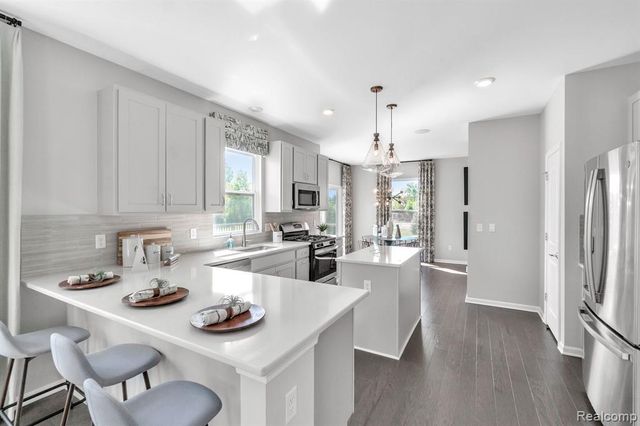 27144 Silo Drive, Saline, MI 48176