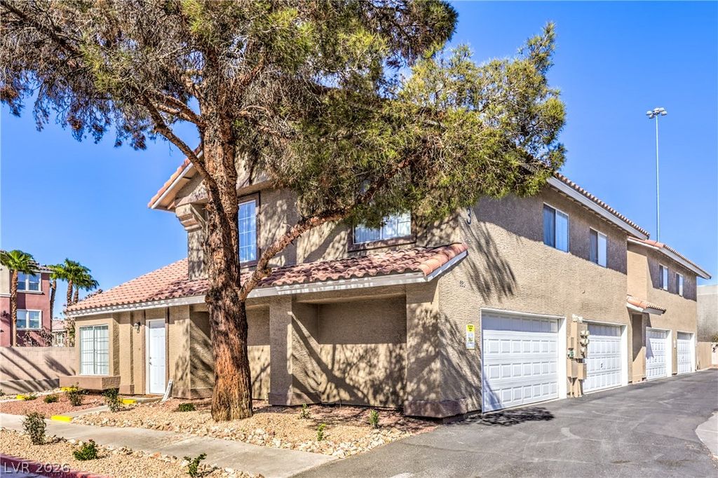 1332 Sunblossom Street, Las Vegas, NV 89128 — photo 2