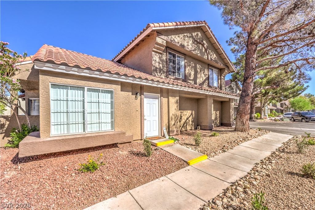 1332 Sunblossom Street, Las Vegas, NV 89128 — photo 4