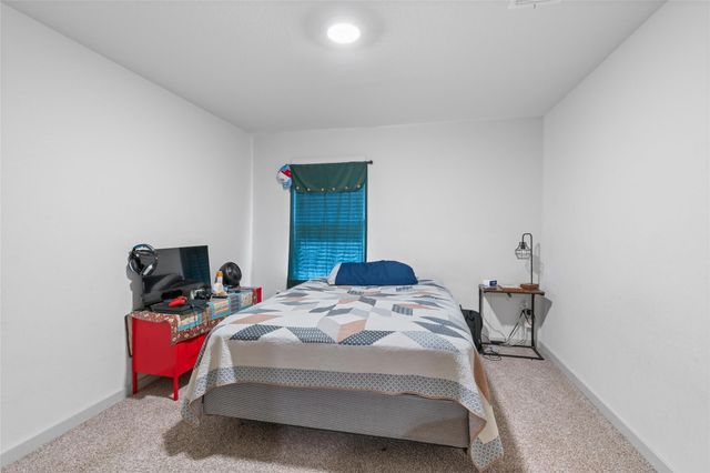 105 Krause Springs DR, Hutto, TX 78634
