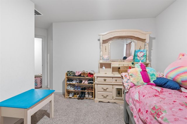 105 Krause Springs DR, Hutto, TX 78634