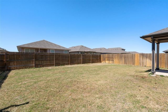 105 Krause Springs DR, Hutto, TX 78634