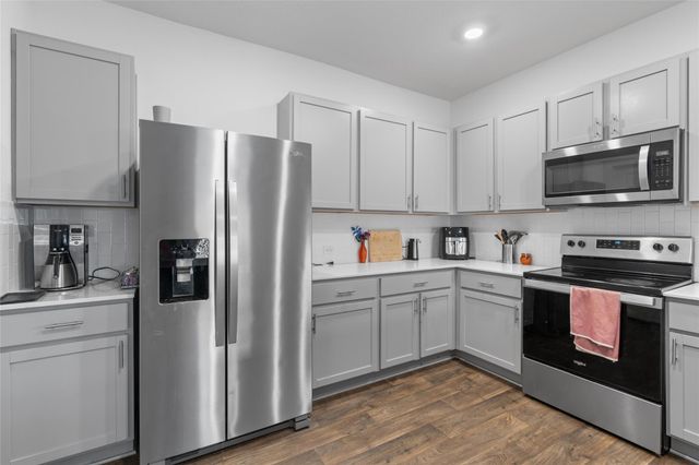 105 Krause Springs DR, Hutto, TX 78634