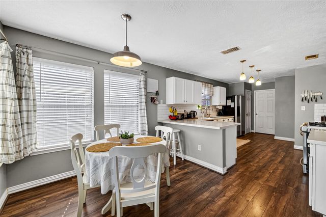 7214 Pembrough Lane, Katy, TX 77494