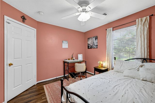 7214 Pembrough Lane, Katy, TX 77494