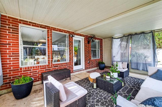 7214 Pembrough Lane, Katy, TX 77494