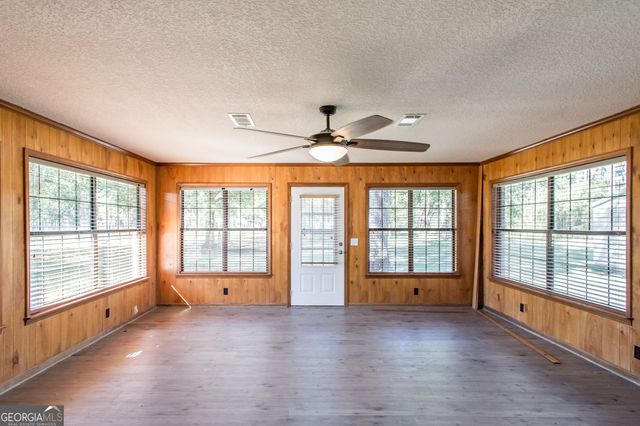 6731 Youmans Chapel Road, Blackshear, GA 31516