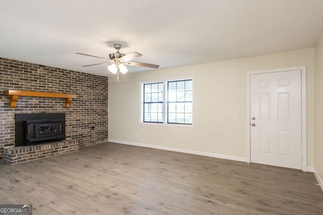 6731 Youmans Chapel Road, Blackshear, GA 31516