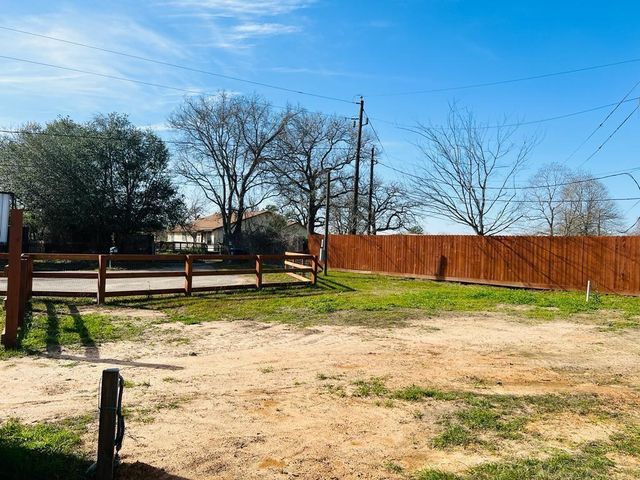 35226 Free Lane, Pinehurst, TX 77362