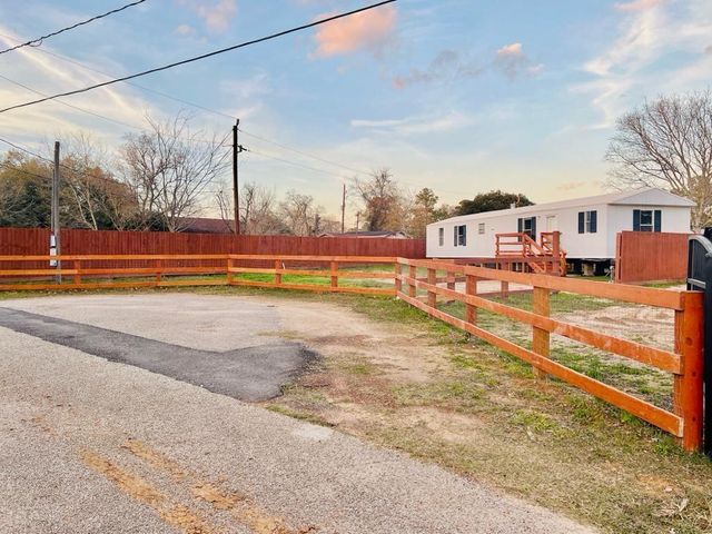 35226 Free Lane, Pinehurst, TX 77362