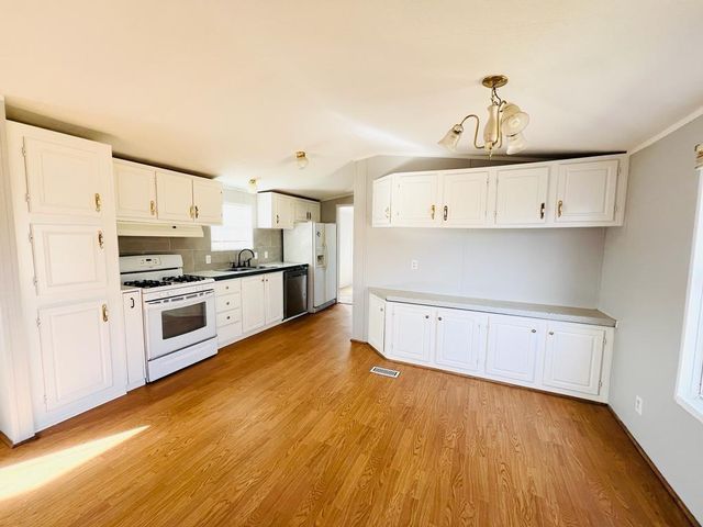 35226 Free Lane, Pinehurst, TX 77362