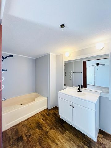 35226 Free Lane, Pinehurst, TX 77362